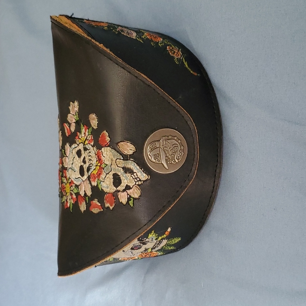 Ed Hardy sunglass case